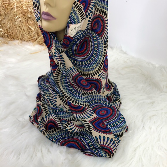 Liviya Infinity Scarf – African Print Boho Headwrap, Multicolor, Geometric - Picture 3 of 8